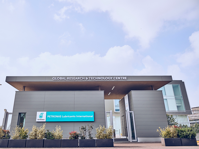 Accordo strategico tra PETRONAS e DR Automobiles: arrivano i lubrificanti dedicati ai motori GPL