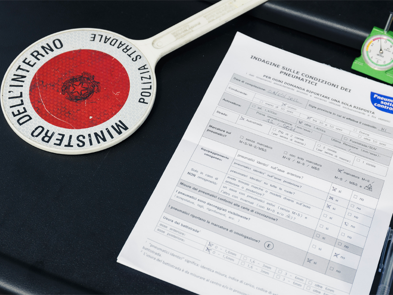 Vacanze Sicure 2026: la Polizia Stradale avvia i controlli nazionali sugli pneumatici